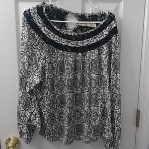 Black and white Faded Glory long sleeve shirt